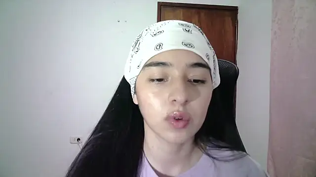 Snapshot of aineangeel chatting on 10-02-25, 12:06 aineangeel online show from 10-02-25, 12:06