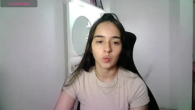 Snapshot of aineangeel chatting on 06-23-26, 02:09 aineangeel online show from 06-23-26, 02:09