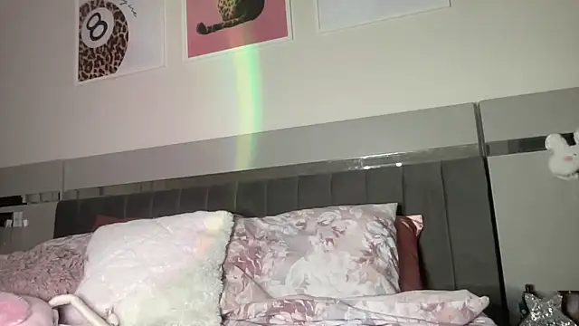 petitebeauty online show from 04-05-26, 09:01