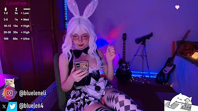 Snapshot of bluelen chatting on 04-26-26, 10:13 bluelen online show from 04-26-26, 10:13