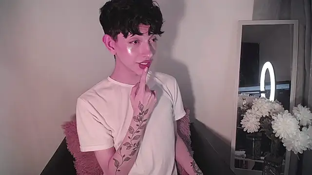 lyamthommpson online show from 02-08-25, 04:14