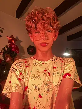 lyamthommpson online show from 12-15-25, 07:40