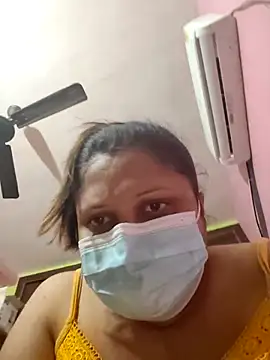 Snapshot of kunjan789 chatting on 02-12-26, 01:44 kunjan789 online show from 02-12-26, 01:44