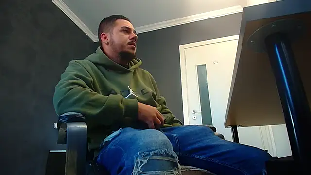 JoshKnights online show from 09-19-25, 04:47