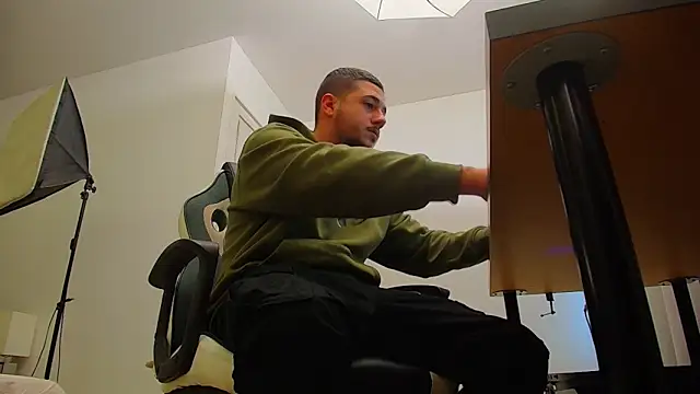 JoshKnights online show from 10-06-25, 05:05