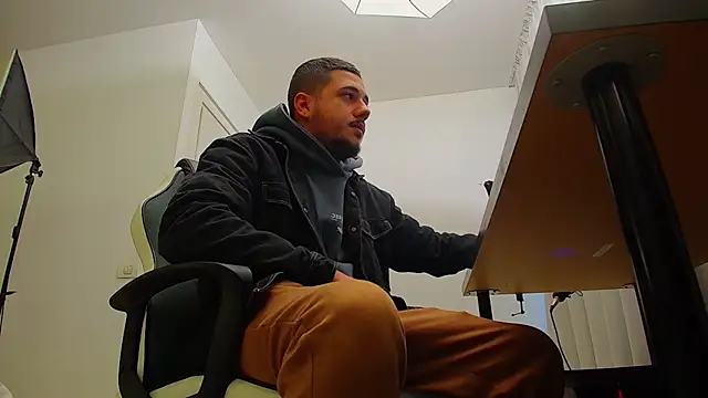 JoshKnights online show from 10-07-25, 04:42