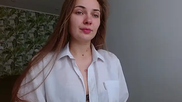 Olivia shine online show from 10-30-25, 05:20