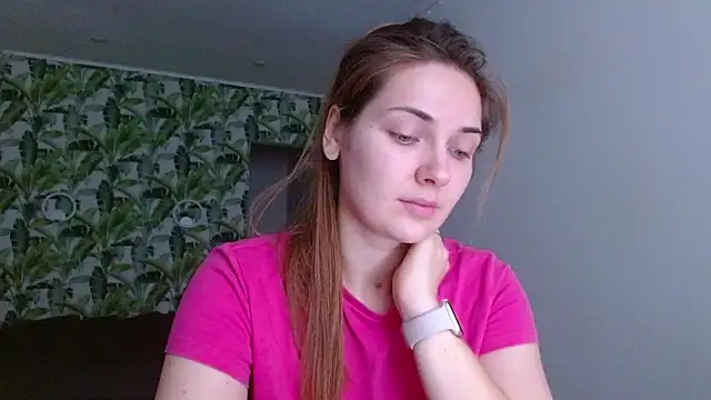 Olivia shine online show from 11-27-25, 05:20