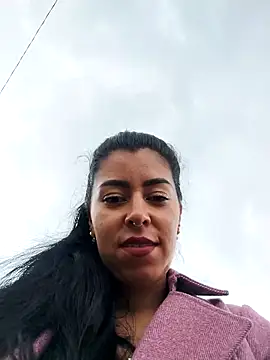 Emily Wane online show from 10-20-25, 05:02