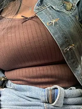 Emily Wane online show from 04-10-26, 05:50