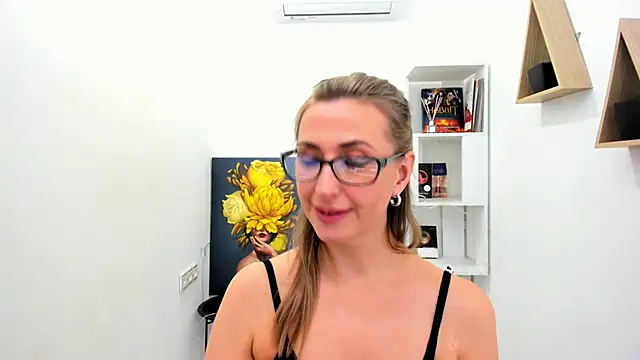 PassionGlow online show from 01-26-25, 10:35