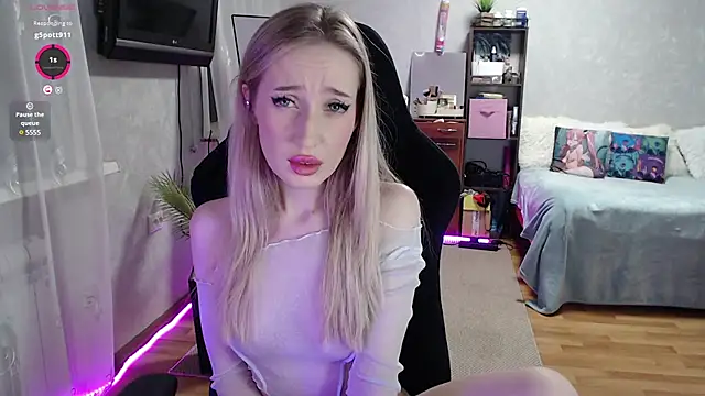 Little Soph online show from 03-06-25, 12:10