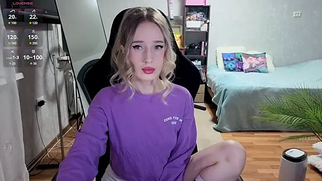 Little Soph online show from 12-16-25, 11:21