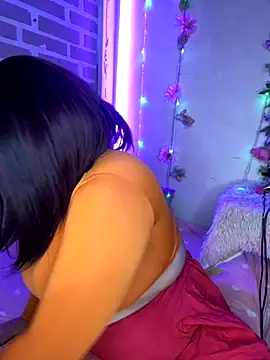 CharlotteMillers online show from 10-05-25, 11:19