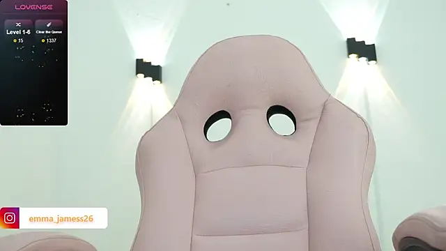 Emma jamess online show from 04-18-26, 03:21