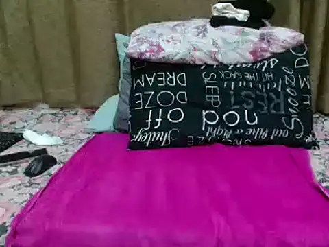 NaughtyFlower88 online show from 12-11-24, 03:47