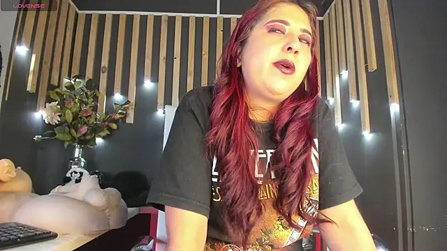 Snapshot of shaaroon_gold chatting on 02-01-25, 08:37 shaaroon gold online show from 02-01-25, 08:37