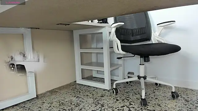 Snapshot of shaaroon_gold chatting on 03-03-26, 09:10 shaaroon gold online show from 03-03-26, 09:10