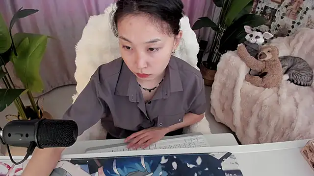 Minami 686 online show from 12-03-24, 05:42