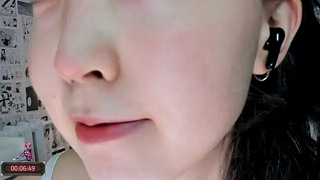 Snapshot of Minami_686 chatting on 03-05-26, 12:23 Minami 686 online show from 03-05-26, 12:23