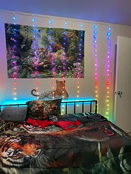 fatfabulous1981 online show from 09-12-25, 06:02