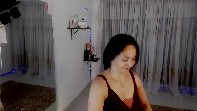 Snapshot of lollita_23_ chatting on 11-18-25, 08:24 lollita 23 online show from 11-18-25, 08:24