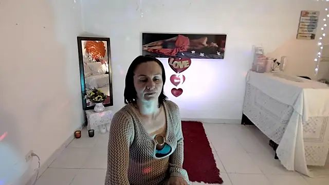 Snapshot of lollita_23_ chatting on 06-17-26, 07:15 lollita 23 online show from 06-17-26, 07:15