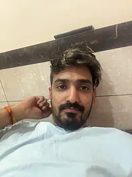 Snapshot of hornyguy271192 chatting on 01-17-26, 02:38 hornyguy271192 online show from 01-17-26, 02:38