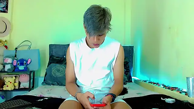 Liamscott  online show from 04-11-26, 08:02