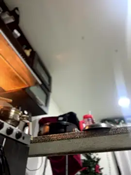 Snapshot of JulianaCastillo chatting on 01-12-26, 09:47 JulianaCastillo online show from 01-12-26, 09:47