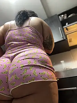 Snapshot of JulianaCastillo chatting on 02-13-26, 10:00 JulianaCastillo online show from 02-13-26, 10:00