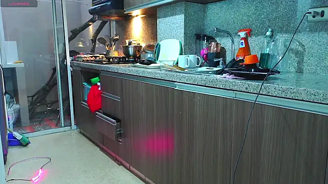 purple em69 online show from 12-11-24, 10:27