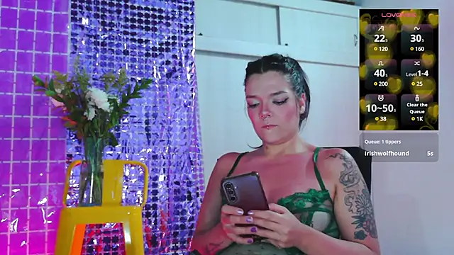 purple em69 online show from 02-23-25, 10:53