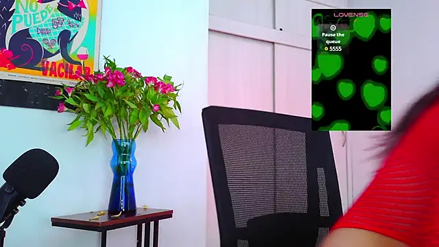 purple em69 online show from 03-20-25, 01:04