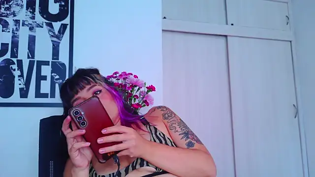 purple em69 online show from 09-14-25, 04:50