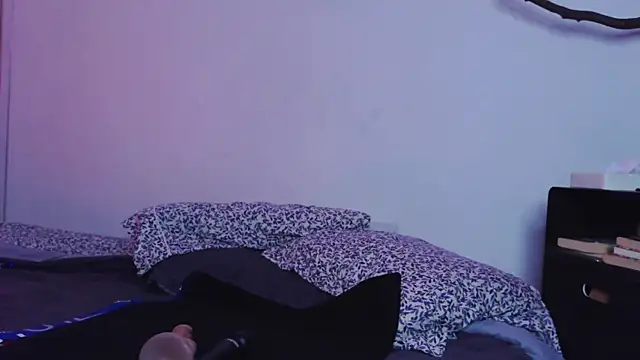 purple em69 online show from 09-17-25, 05:31