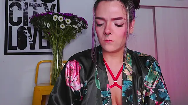 purple em69 online show from 10-15-25, 06:57