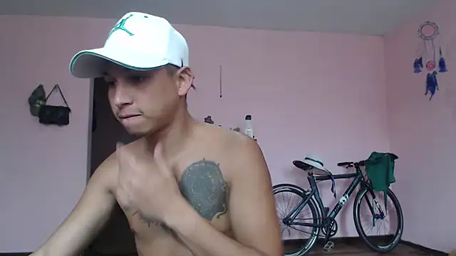 Snapshot of CoreAlejito chatting on 03-01-25, 08:10 CoreAlejito online show from 03-01-25, 08:10