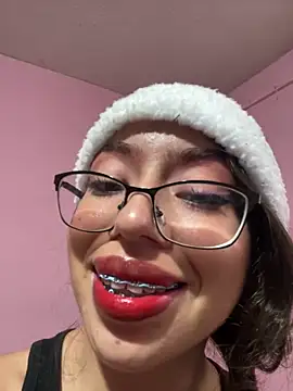 Snapshot of CoreAlejito chatting on 12-21-25, 10:06 CoreAlejito online show from 12-21-25, 10:06