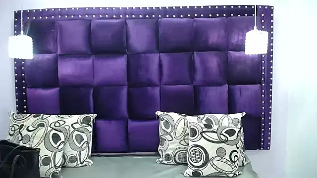 Snapshot of CrushOnMe_ chatting on 02-01-25, 12:26 CrushOnMe online show from 02-01-25, 12:26