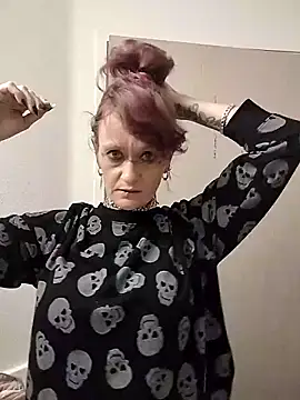 Snapshot of renegade_vyxxen chatting on 03-05-25, 06:12 renegade vyxxen online show from 03-05-25, 06:12