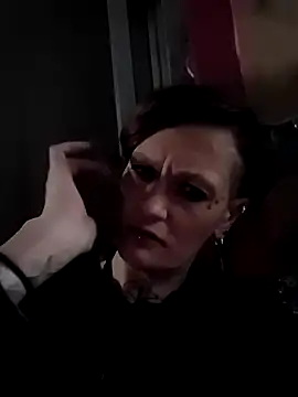 Snapshot of renegade_vyxxen chatting on 11-20-25, 01:28 renegade vyxxen online show from 11-20-25, 01:28