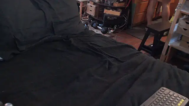 Snapshot of Dark_Asteroid chatting on 12-20-25, 08:05 Dark Asteroid online show from 12-20-25, 08:05