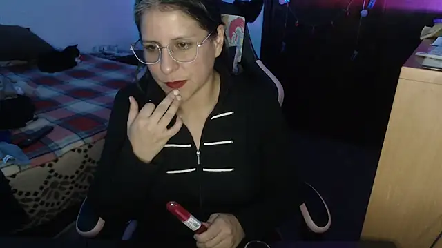 LucifernandaSw online show from 04-18-26, 02:26