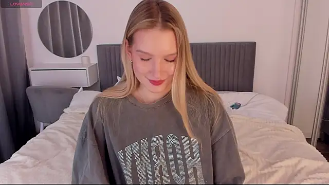 CassieRayss online show from 11-16-25, 11:05