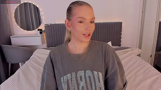 Snapshot of CassieRayss chatting on 01-16-26, 03:49 CassieRayss online show from 01-16-26, 03:49