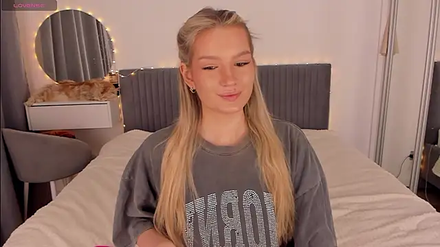 Snapshot of CassieRayss chatting on 02-22-26, 11:31 CassieRayss online show from 02-22-26, 11:31