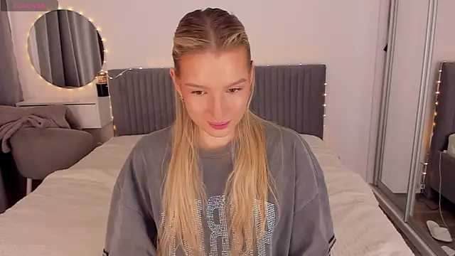 CassieRayss online show from 04-15-26, 09:05