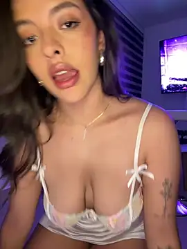 Snapshot of martina_duque_ chatting on 03-21-25, 01:56 martina duque online show from 03-21-25, 01:56