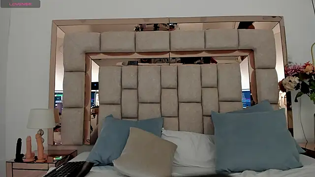 emma castilloo online show from 11-03-25, 10:05